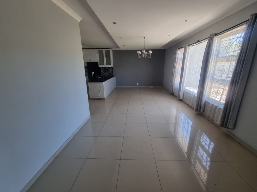 4 Bedroom Property for Sale in Claremont Western Cape